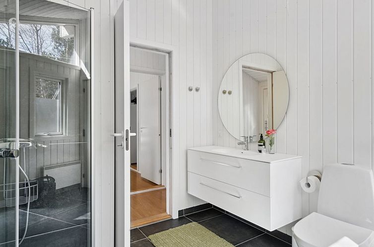 Vakantiehuis "Nicklas" - 2km from the sea