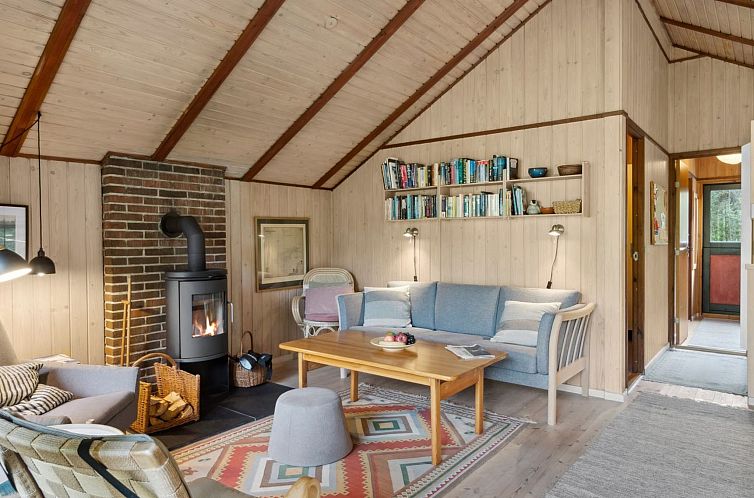 Vakantiehuis "Esteri" - 800m from the sea