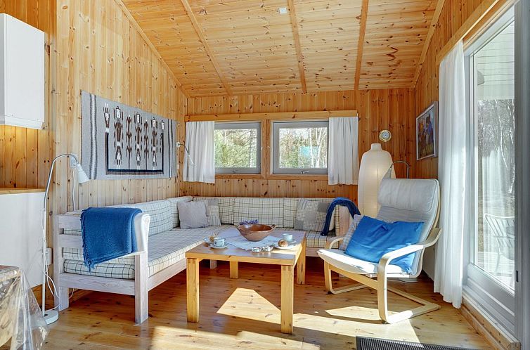 Vakantiehuis "Valda" - 800m from the sea