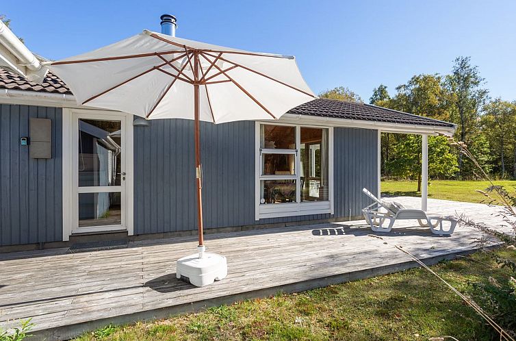Vakantiehuis "Valda" - 800m from the sea