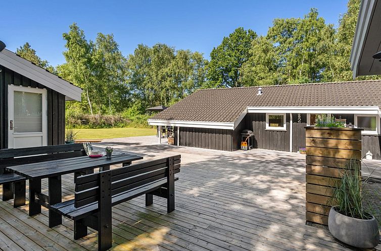 Vakantiehuis "Mika" - 1km from the sea