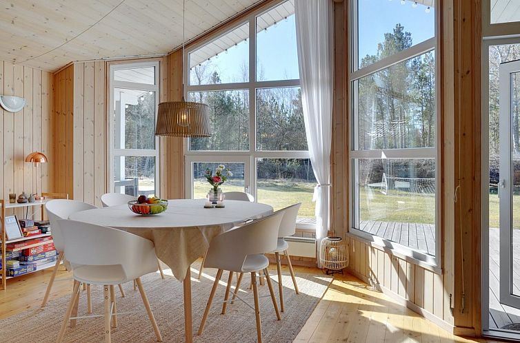 Vakantiehuis "Mika" - 1km from the sea