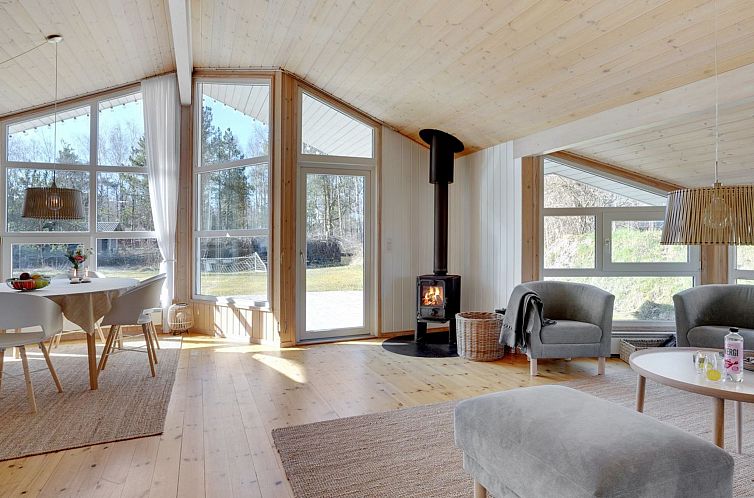 Vakantiehuis "Mika" - 1km from the sea