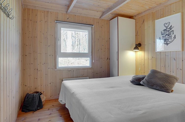 Vakantiehuis "Mika" - 1km from the sea
