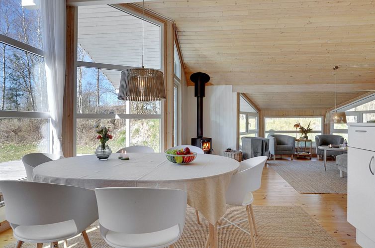 Vakantiehuis "Mika" - 1km from the sea