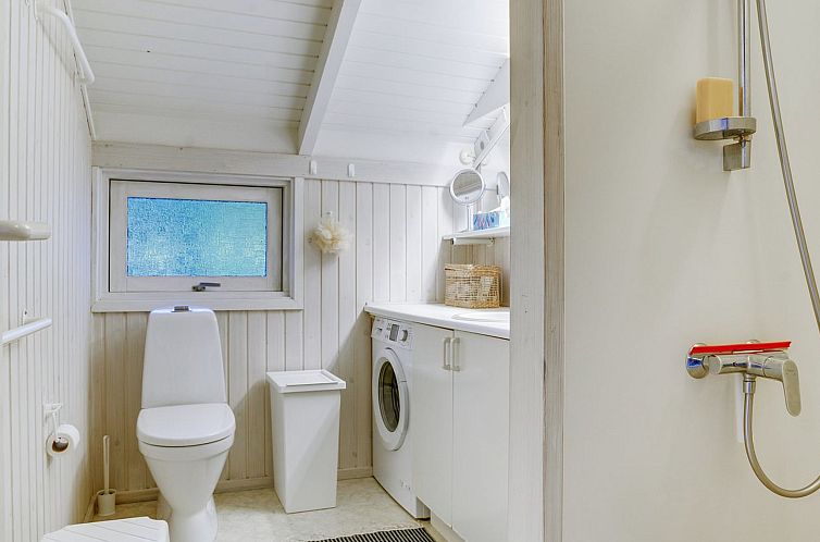 Vakantiehuis "Helmtrud" - 500m from the sea