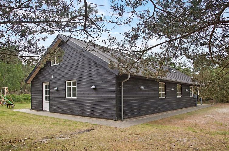 Vakantiehuis "Beka" - 500m from the sea