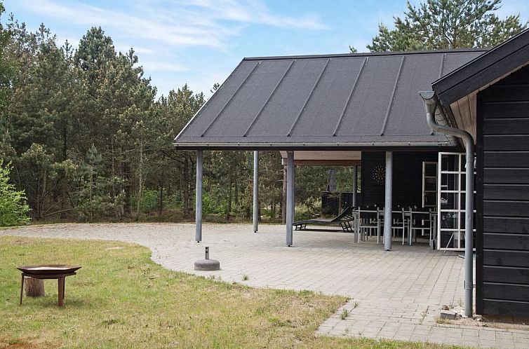 Vakantiehuis "Beka" - 500m from the sea