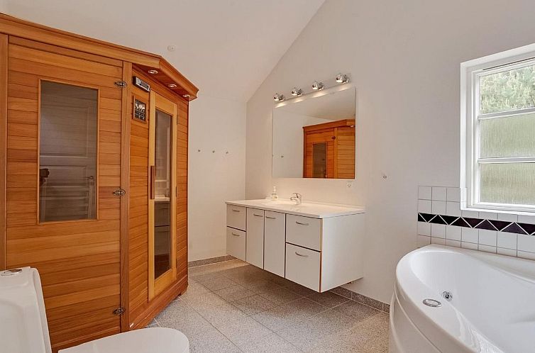 Vakantiehuis "Beka" - 500m from the sea