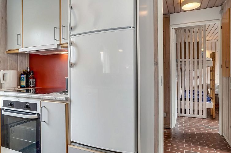 Vakantiehuis "Emiljan" - 400m from the sea