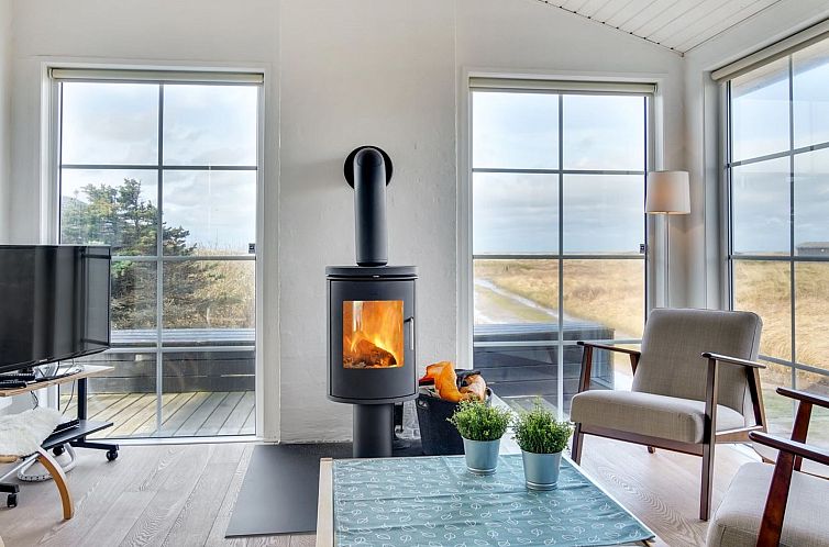 Vakantiehuis "Zaharinka" - 300m from the sea