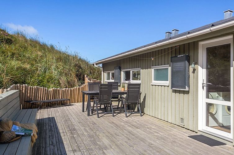 Vakantiehuis "Kalervo" - 100m from the sea