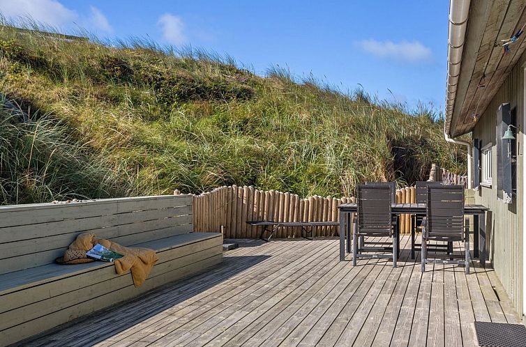 Vakantiehuis "Kalervo" - 100m from the sea