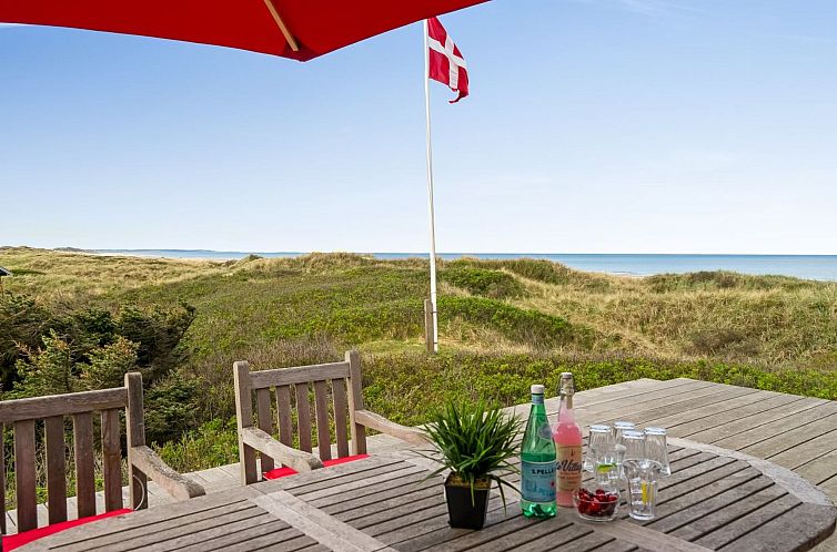 Vakantiehuis "Tinea" - 50m from the sea