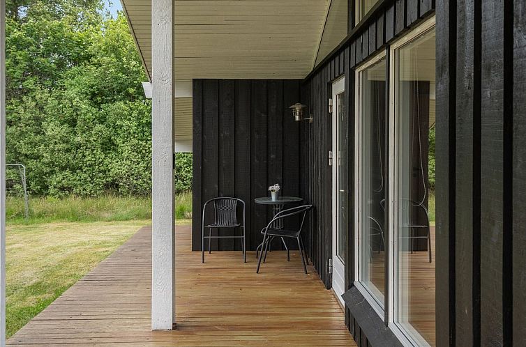 Vakantiehuis "Evan" - 1.3km from the sea