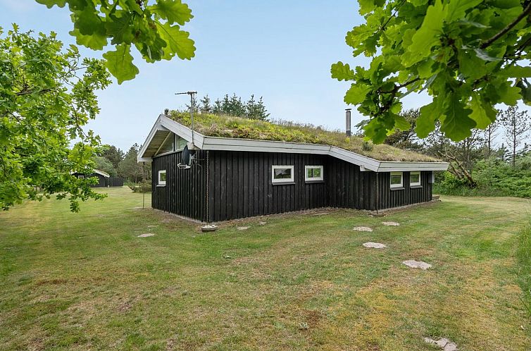 Vakantiehuis "Evan" - 1.3km from the sea