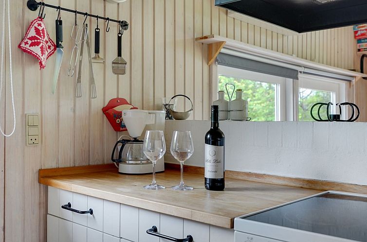 Vakantiehuis "Evan" - 1.3km from the sea