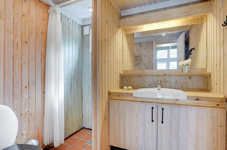 Vakantiehuis "Evan" - 1.3km from the sea