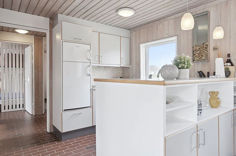 Vakantiehuis "Viena" - 400m from the sea