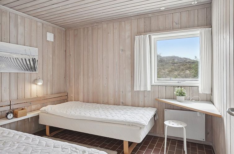 Vakantiehuis "Viena" - 400m from the sea