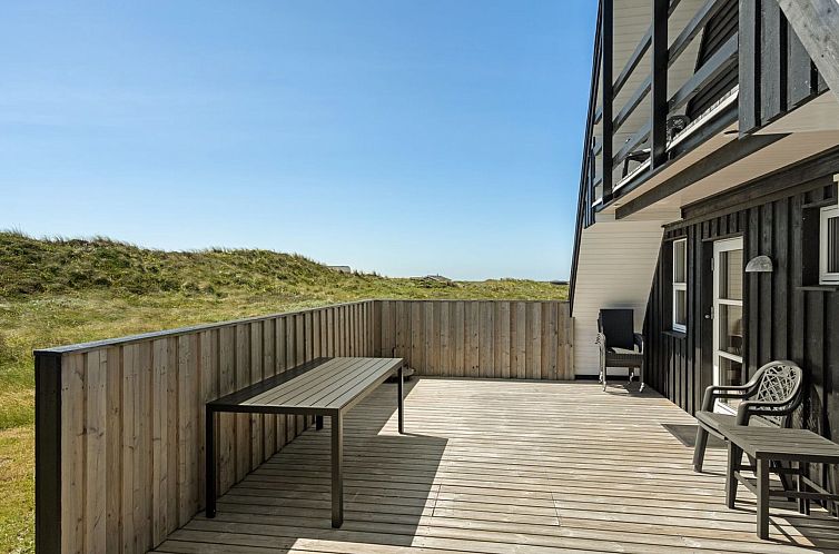 Vakantiehuis "Viona" - 350m from the sea