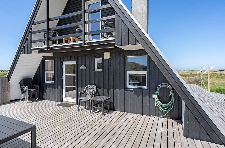 Vakantiehuis "Viona" - 350m from the sea