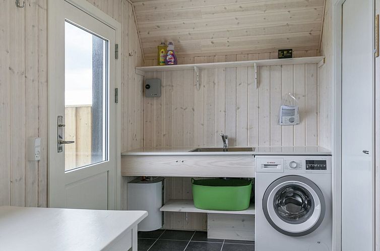 Vakantiehuis "Viona" - 350m from the sea