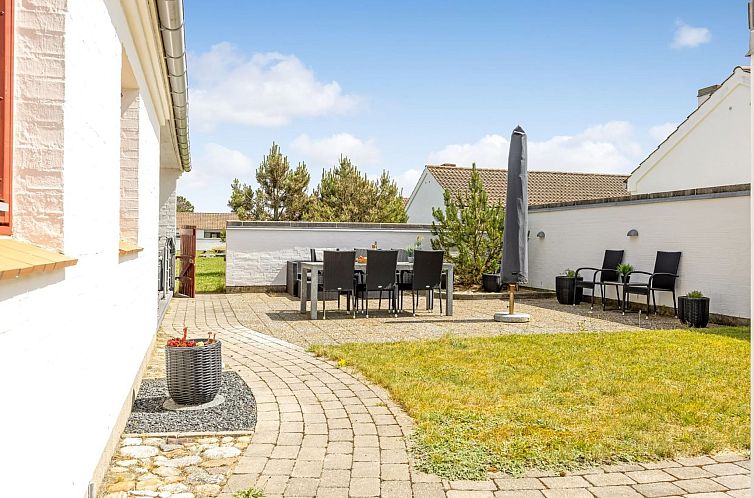 Vakantiehuis "Leny" - 900m from the sea