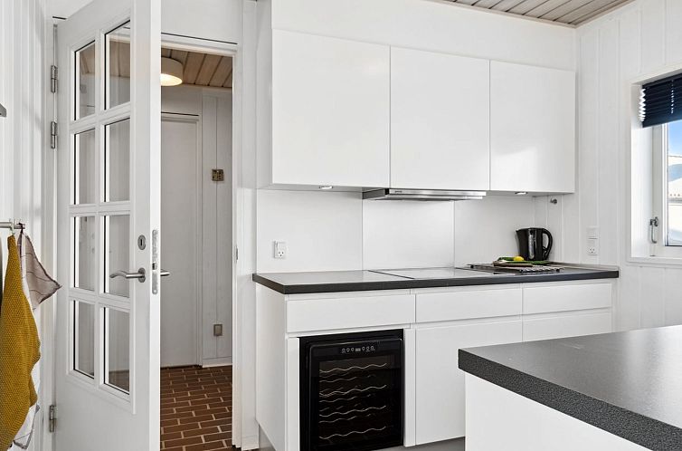 Vakantiehuis "Leny" - 900m from the sea