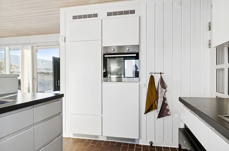 Vakantiehuis "Leny" - 900m from the sea