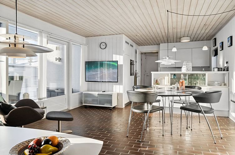 Vakantiehuis "Leny" - 900m from the sea