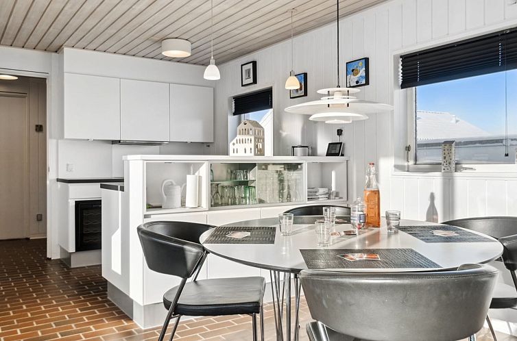 Vakantiehuis "Leny" - 900m from the sea