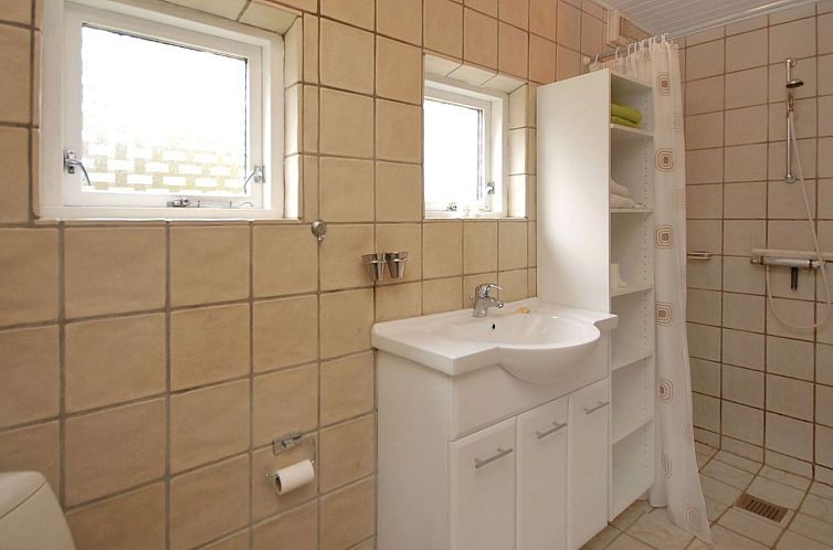 Vakantiehuis "Rigitte" - 1.5km from the sea