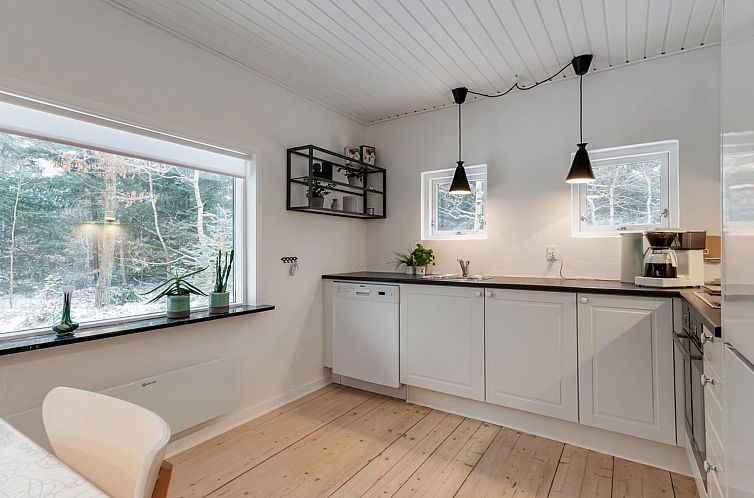 Vakantiehuis "Rigitte" - 1.5km from the sea