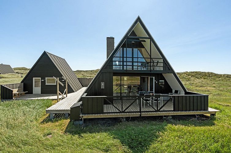 Vakantiehuis "Viona" - 350m from the sea