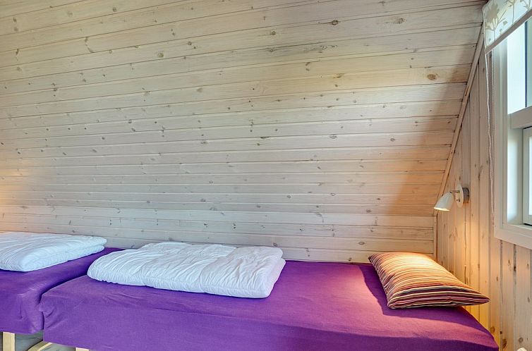 Vakantiehuis "Viona" - 350m from the sea