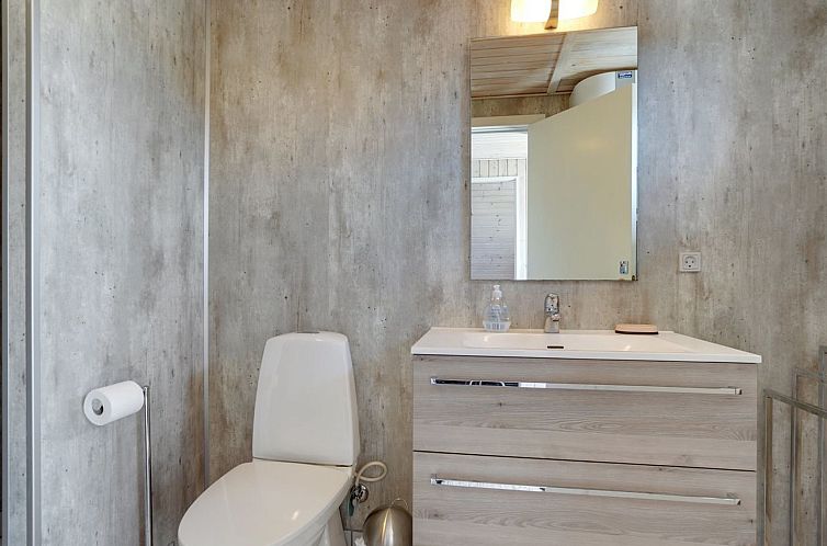 Vakantiehuis "Viona" - 350m from the sea