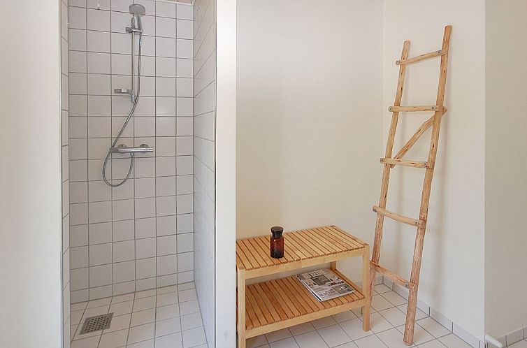 Vakantiehuis "Melinda" - 2km from the sea