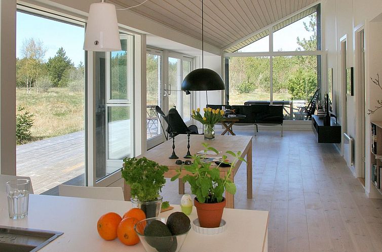 Vakantiehuis "Melinda" - 2km from the sea