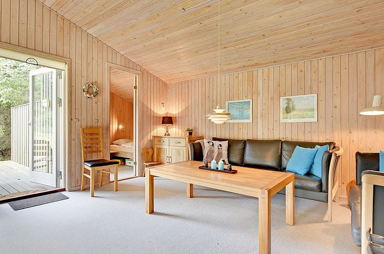 Vakantiehuis "Editt" - 2km from the sea