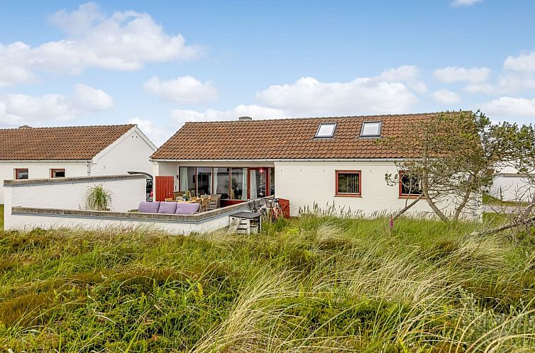 Vakantiehuis "Eljene" - 700m from the sea