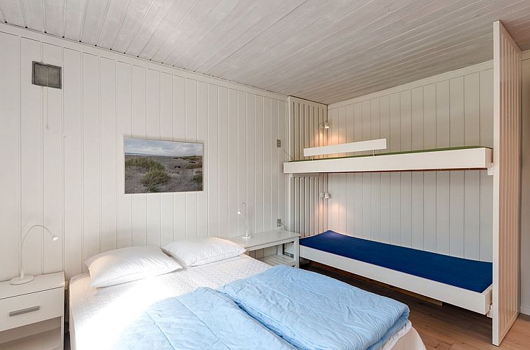 Vakantiehuis "Anelisa" - 1.2km from the sea