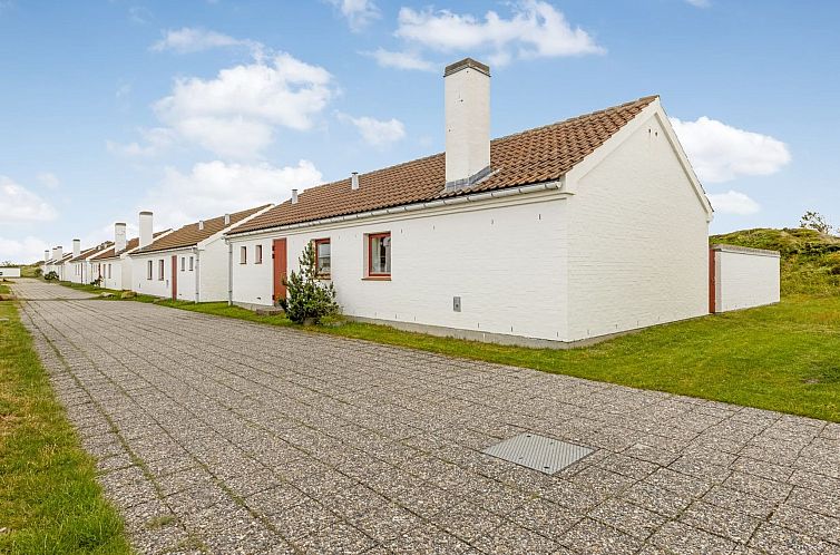 Vakantiehuis "Eljene" - 700m from the sea