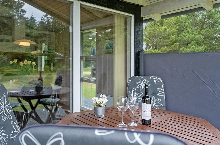 Vakantiehuis "Svantepolk" - 1.1km from the sea