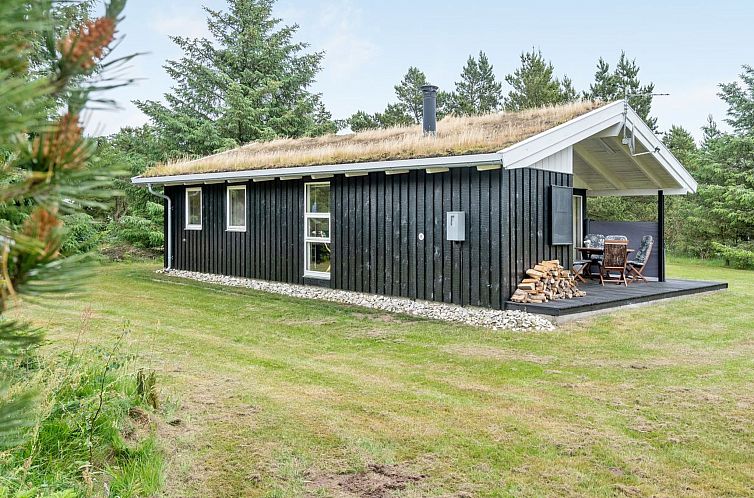 Vakantiehuis "Svantepolk" - 1.1km from the sea