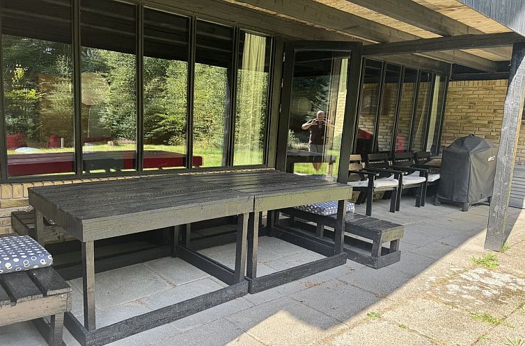 Vakantiehuis "Karmen" - 1km from the sea