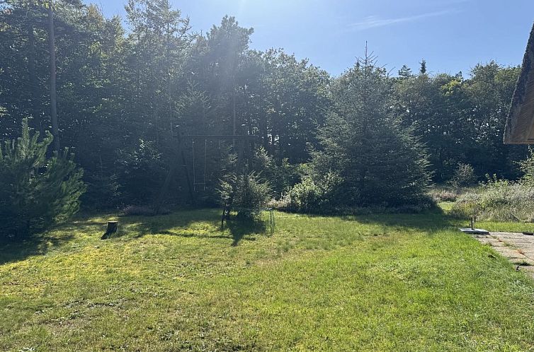 Vakantiehuis "Karmen" - 1km from the sea