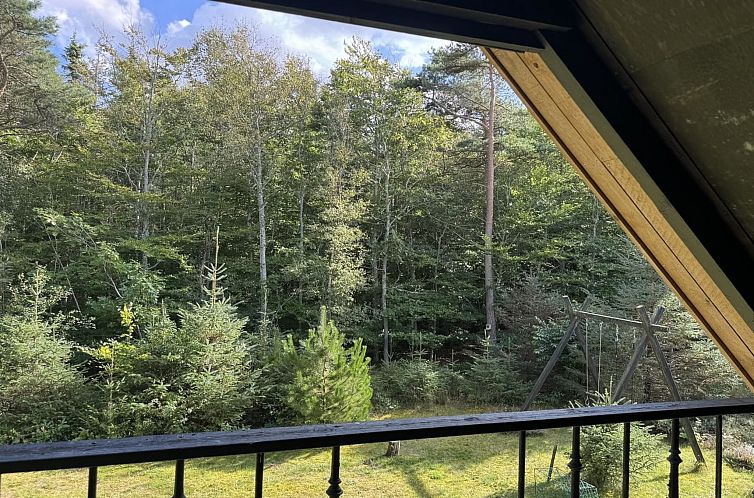 Vakantiehuis "Karmen" - 1km from the sea