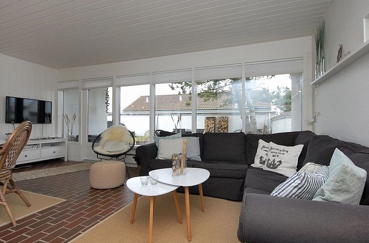 Vakantiehuis "Frieda" - 7.2km from the sea