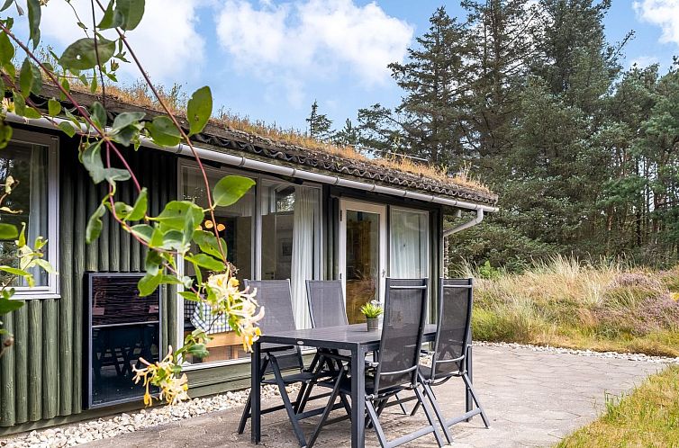 Vakantiehuis "Saila" - 1.2km from the sea